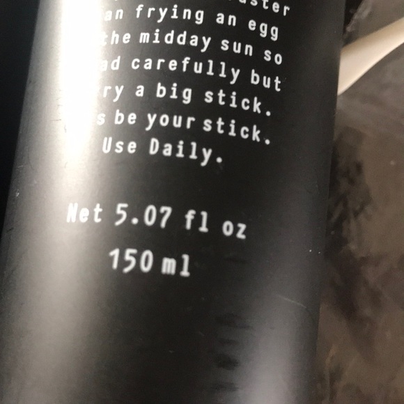 Free people x triumph disaster 5.7 facial cleanser - Picture 3 of 4